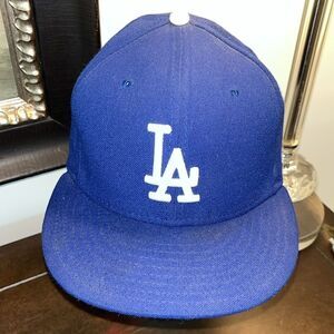 Made in USA Los Angeles LA Dodgers MLB fitted baseball cap hat 7 3/8 Authentic